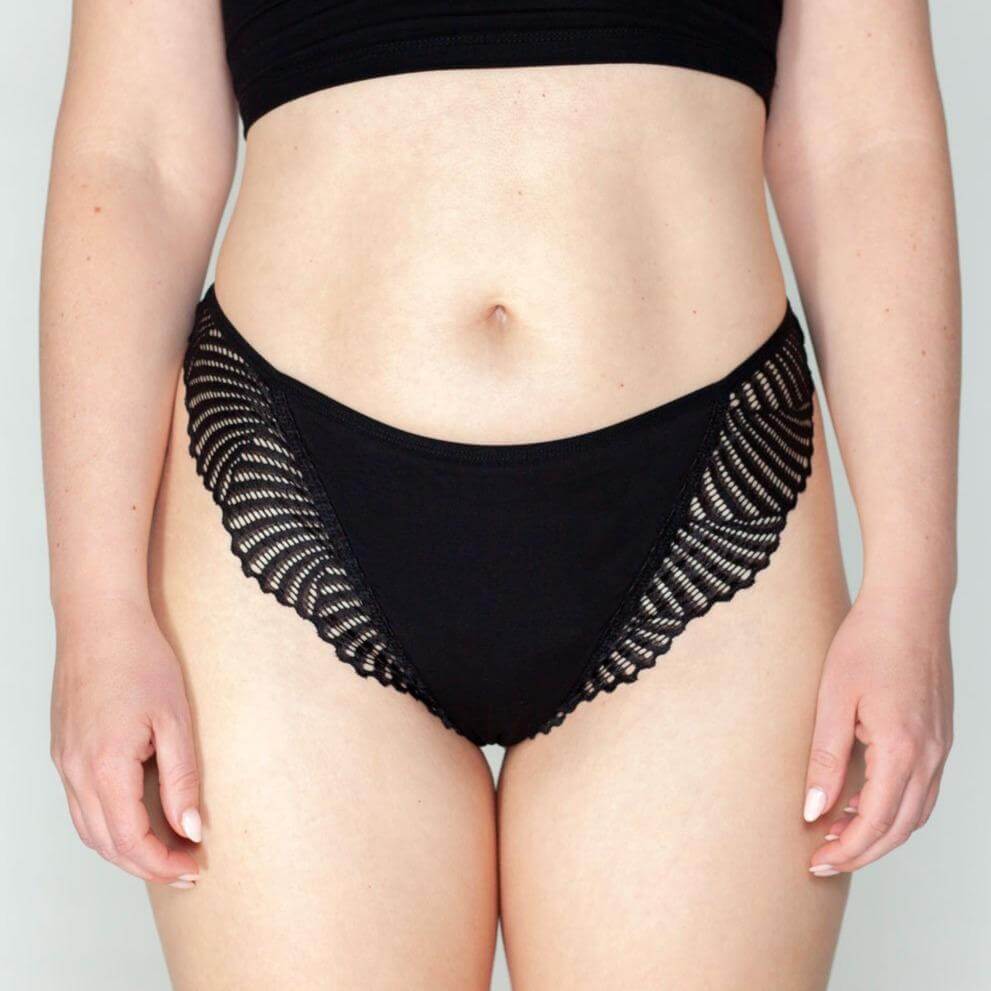 Period Underwear - Lacy String - Light Flow - Plastic Free Amsterdam